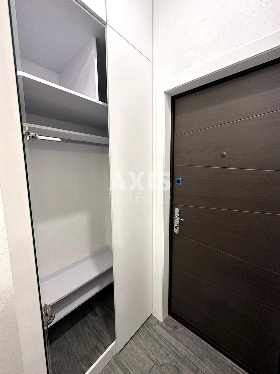 2k apartment vul. Kahovs'ka 606