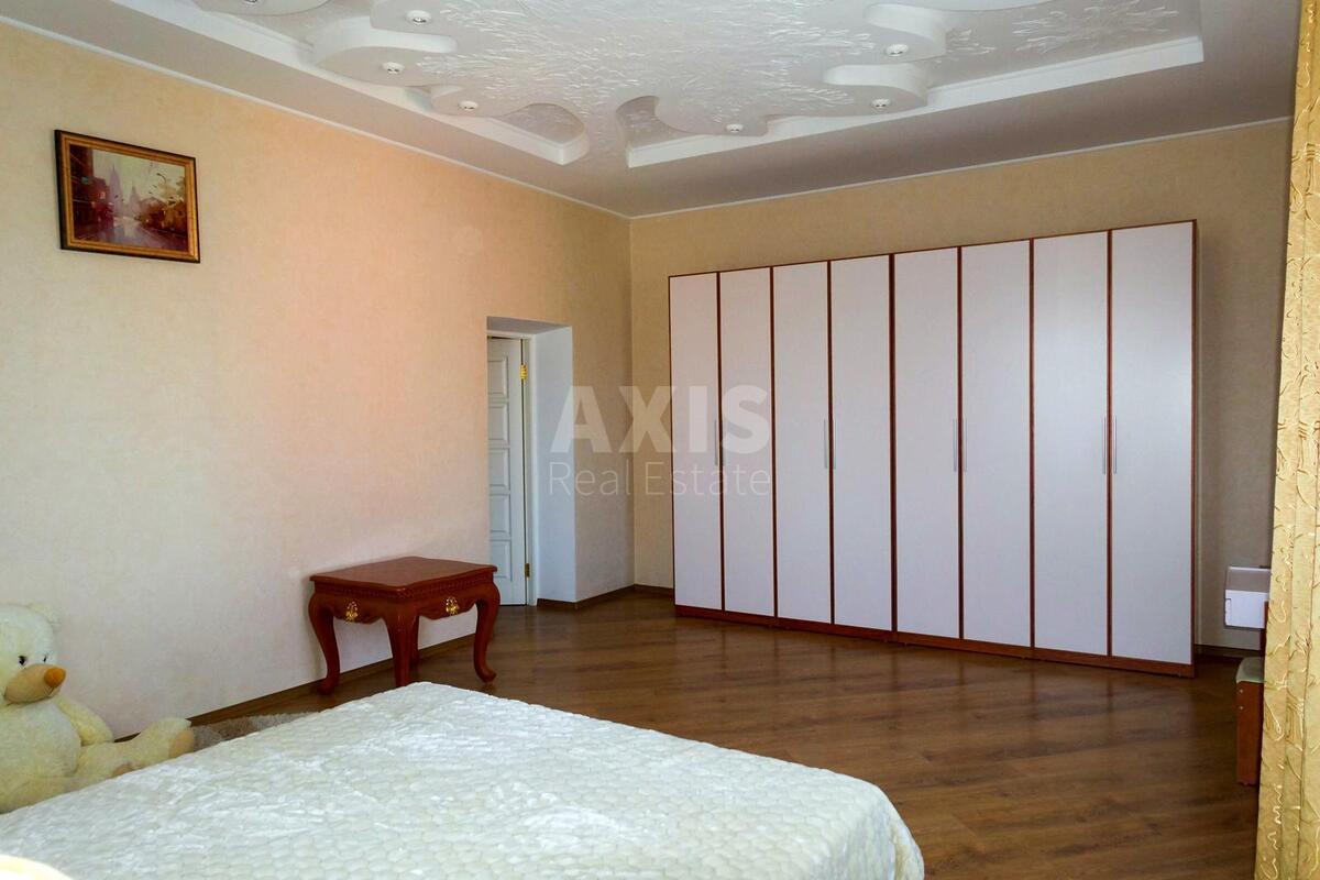 House vul. Bogatyrs'ka, 650m2, Kyiv city5934211