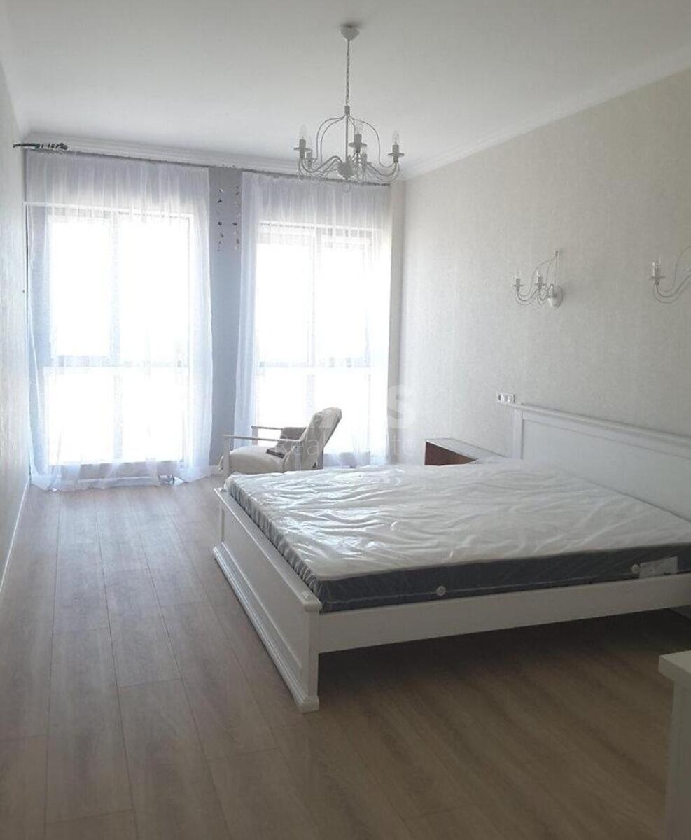 2k apartment vul. Volodymyrs'ka 86А3