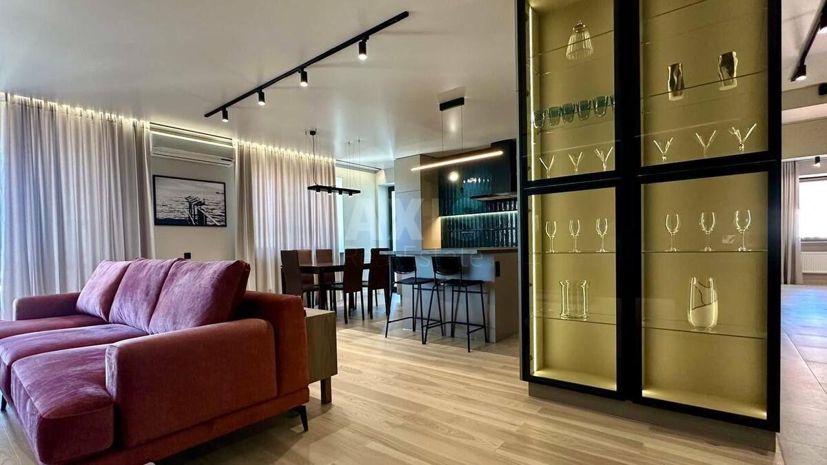 3k apartment vul. Tymoshenka Marshala 295
