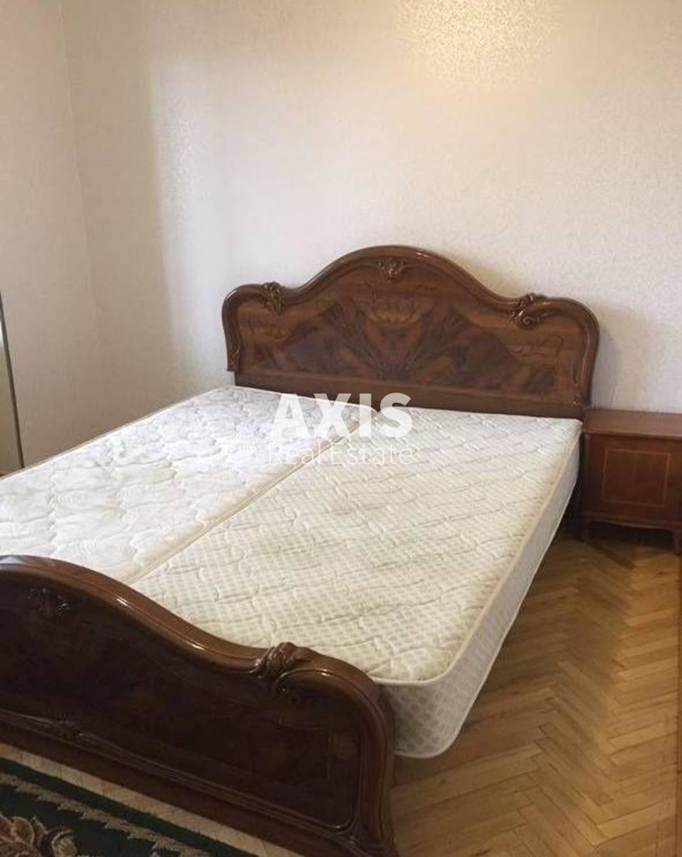 3k apartment vul. Antonovycha 1600