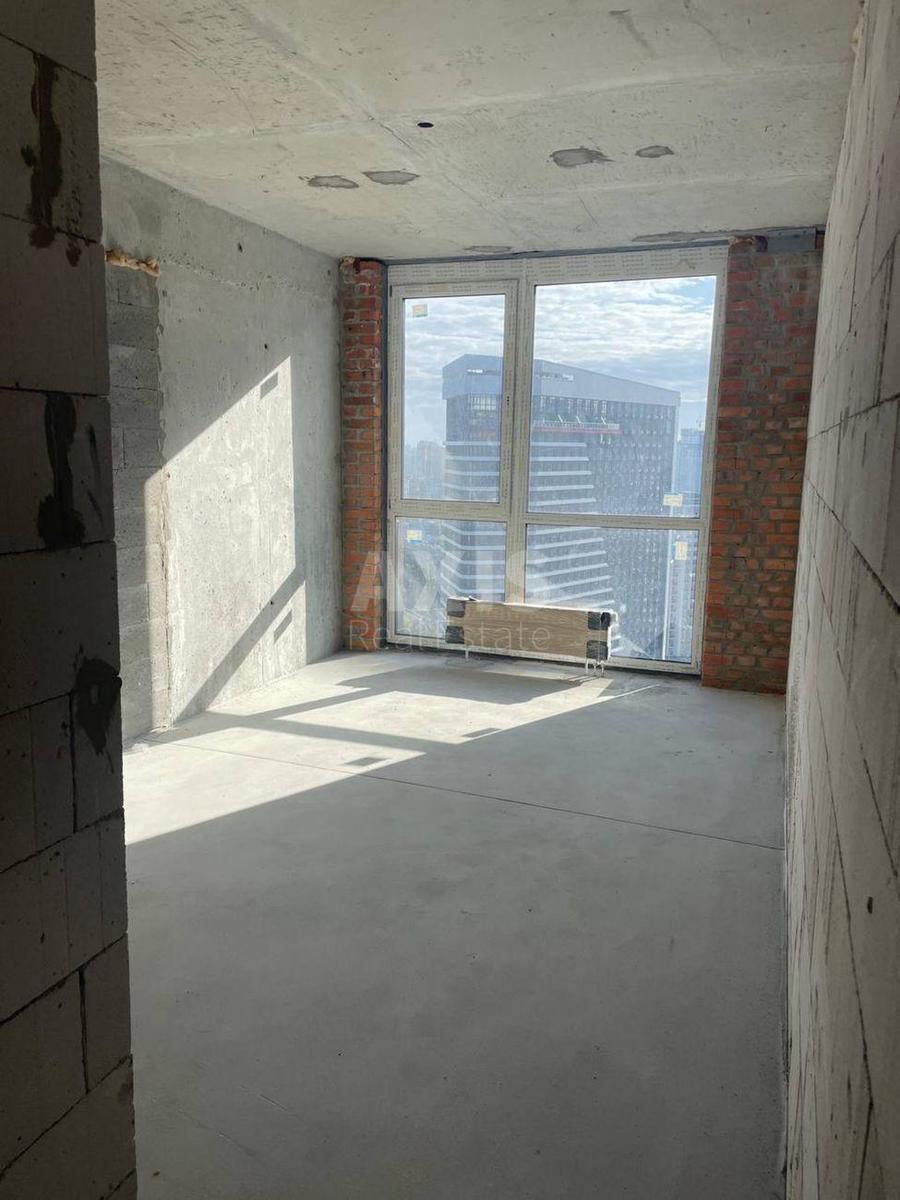 1k apartment nab. Dniprovs'ka 153