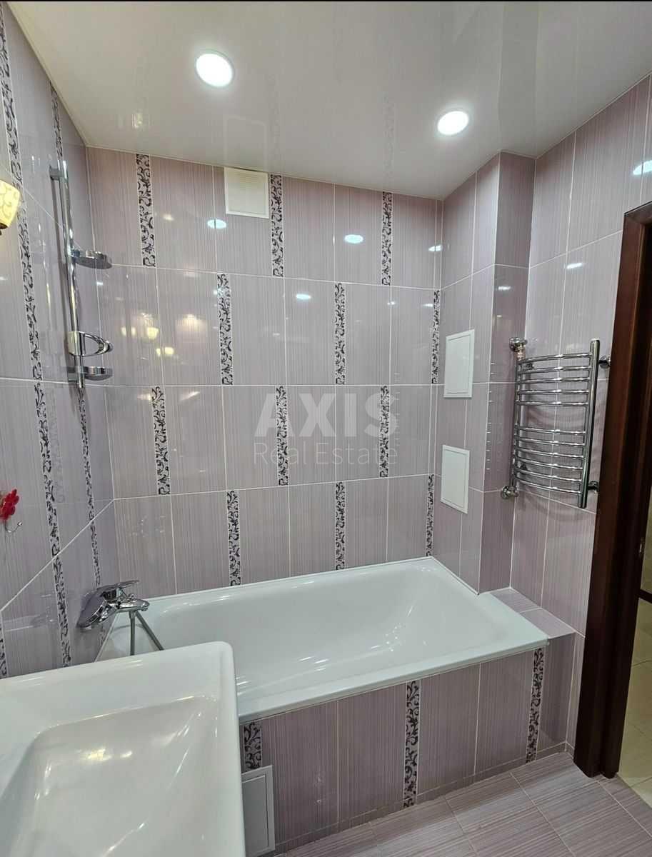 3k apartment vul. Puljuja Ivana 216