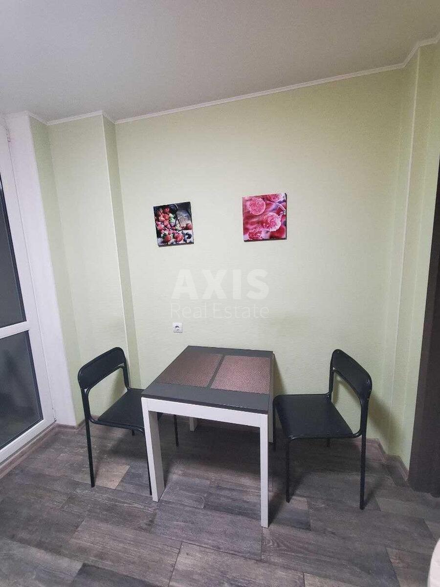 1k apartment vul. Krushel'nyc'koi' Solomii' 130