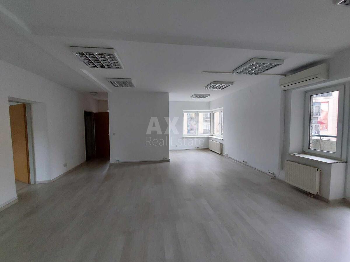 Trade object vul. Rustaveli Shota 4, 71m2