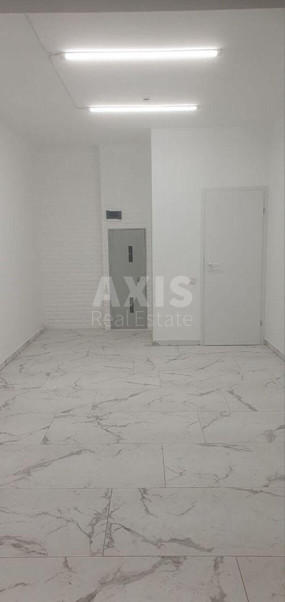 Trade object vul. Myhajla Maksymovycha 24, 20m21