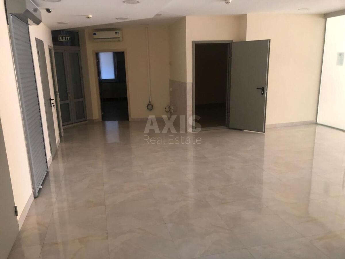 Office vul. Basejna 7В, 280m20