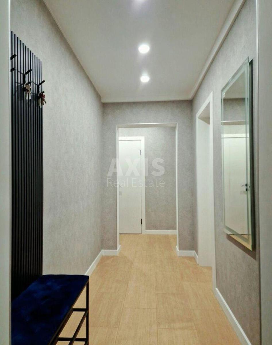 2k apartment vul. Solom'jans'ka 105