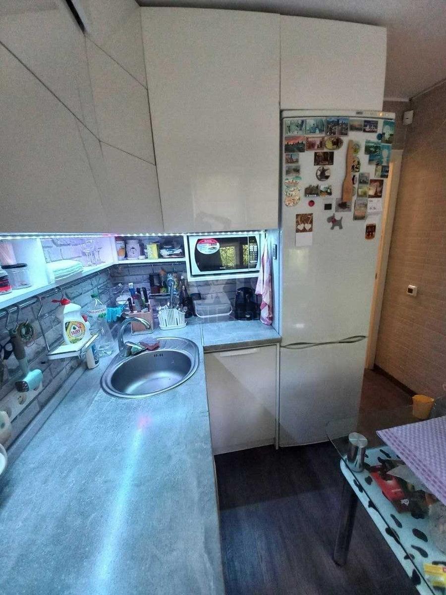 2k apartment vul. Vasylenka Mykoly 12А6