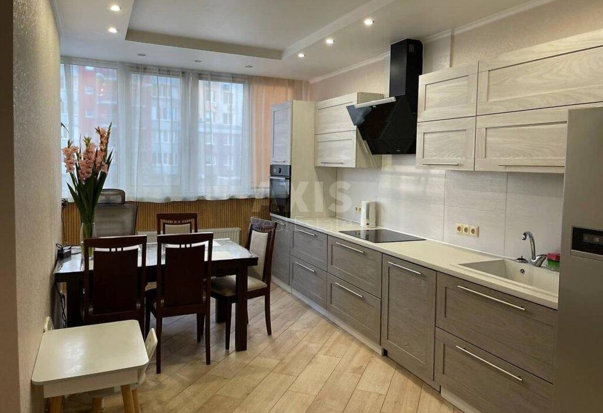 1k apartment vul. Myhajla Maksymovycha 26