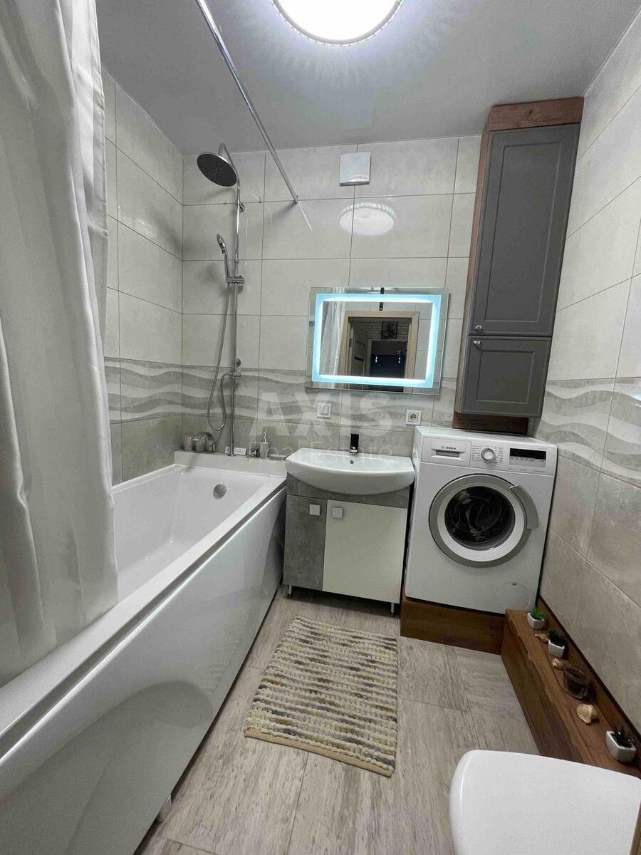 1k apartment vul. Myhajla Maksymovycha 3Д8