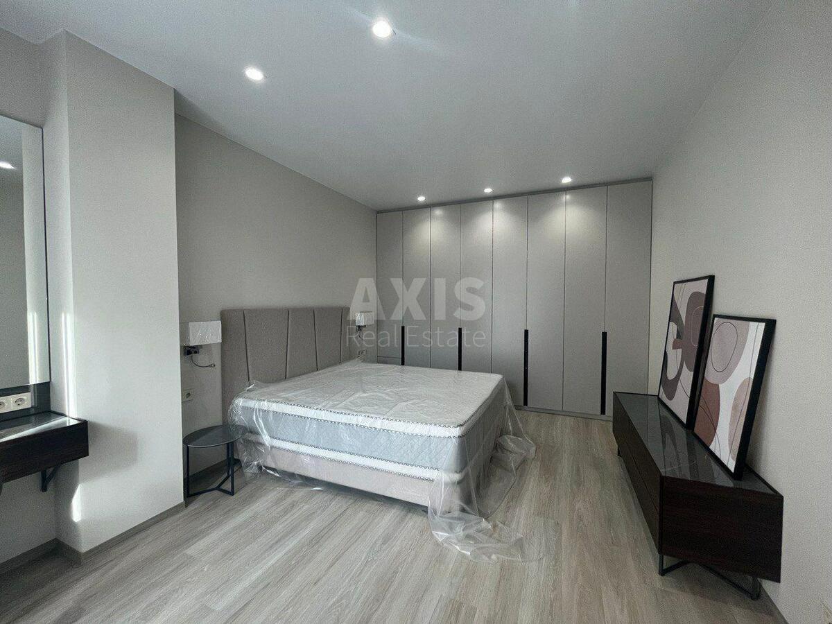 2k apartment vul. Antonovycha 118/194