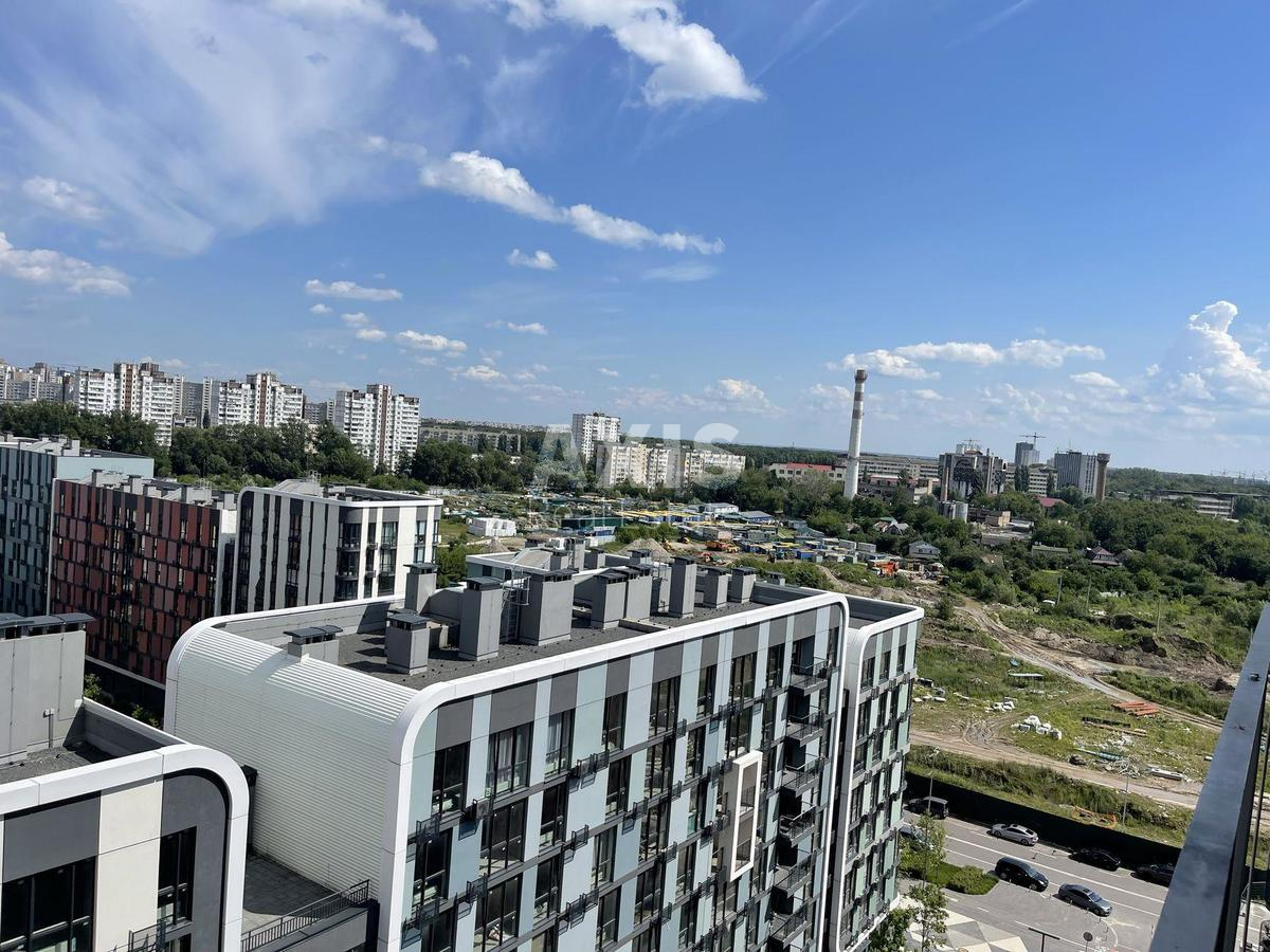 2к квартира бул. Рыльского Тадея 1