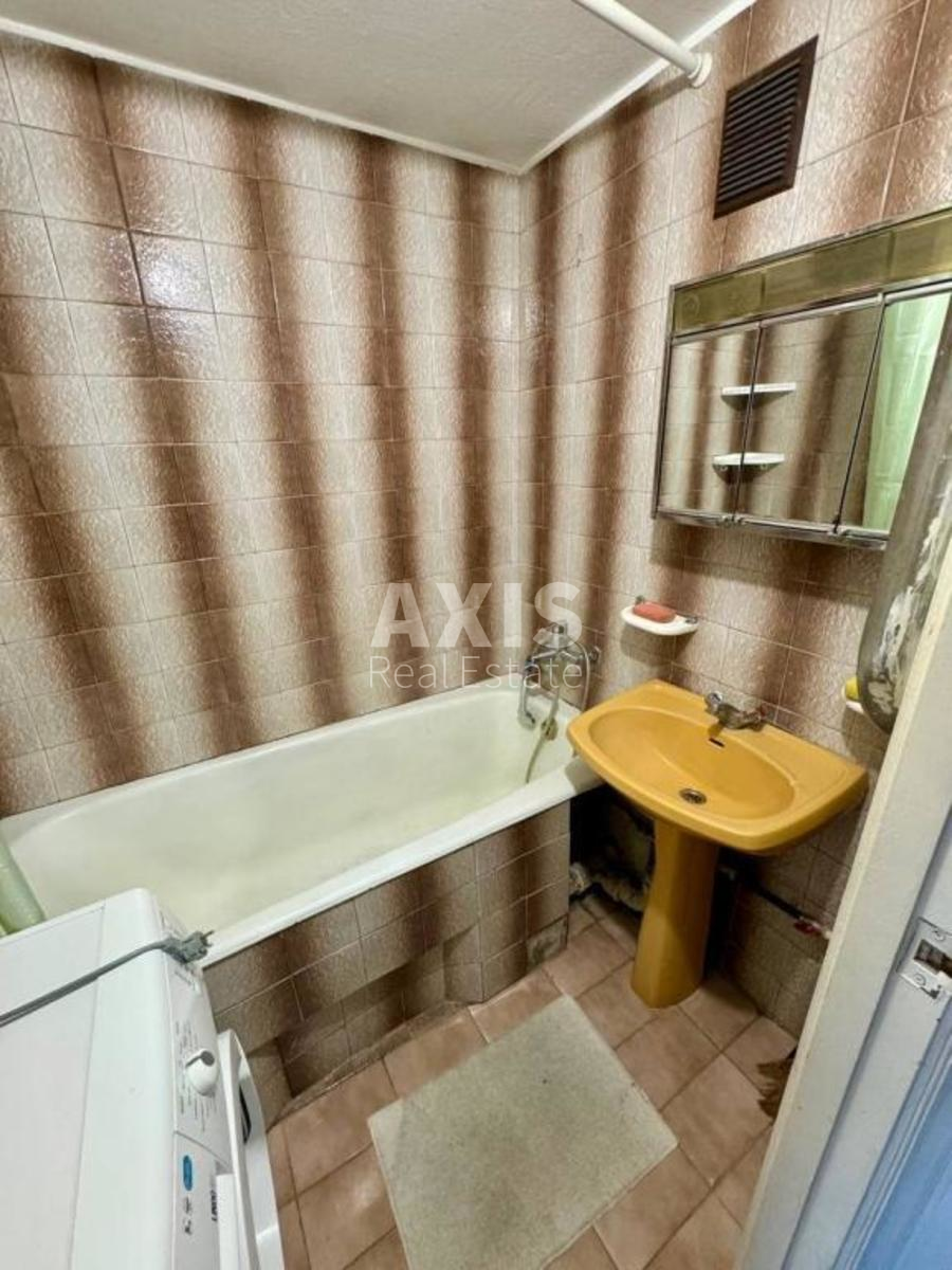 2k apartment vul. Pryozerna 10г5
