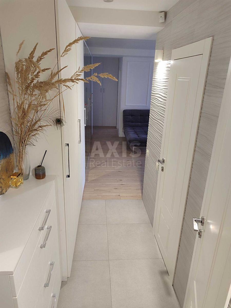 3k apartment vul. Entuziastiv 5/18