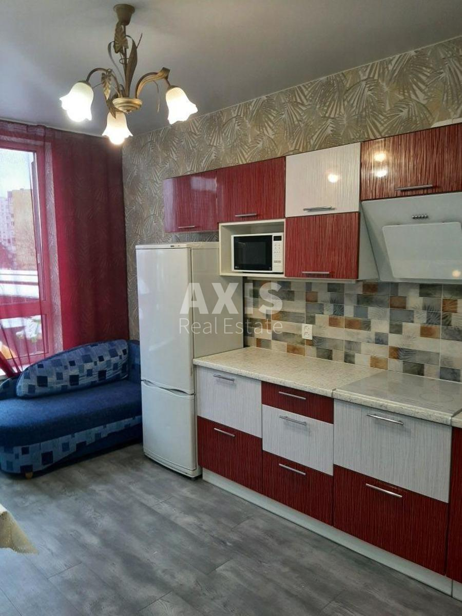 1k apartment vul. Chernigivs'ka 8Б