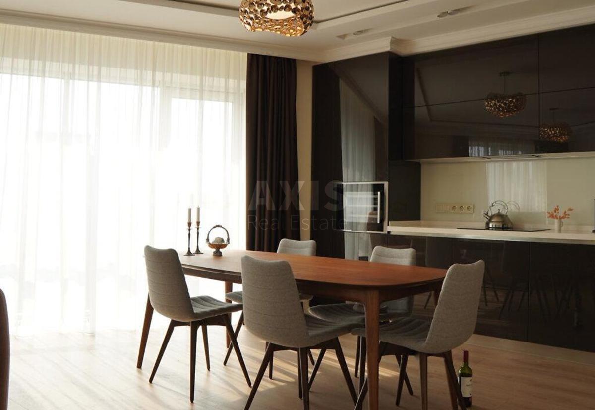 3k apartment vul. Lypkivs'kogo Vasylja Mytropolyta 16Г