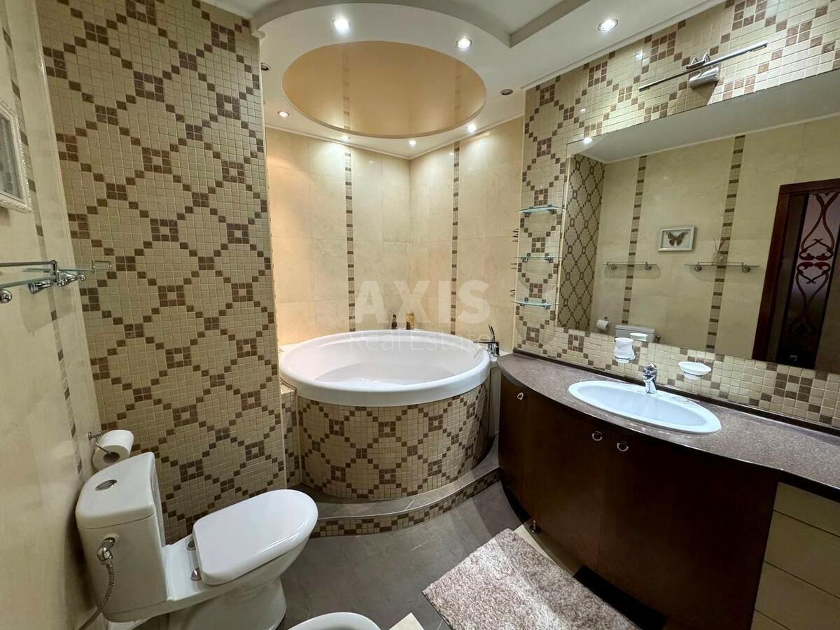 4k apartment vul. Dragomanova 31610100