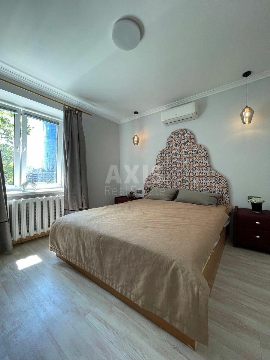 3k apartment vul. Shovkovychna 486