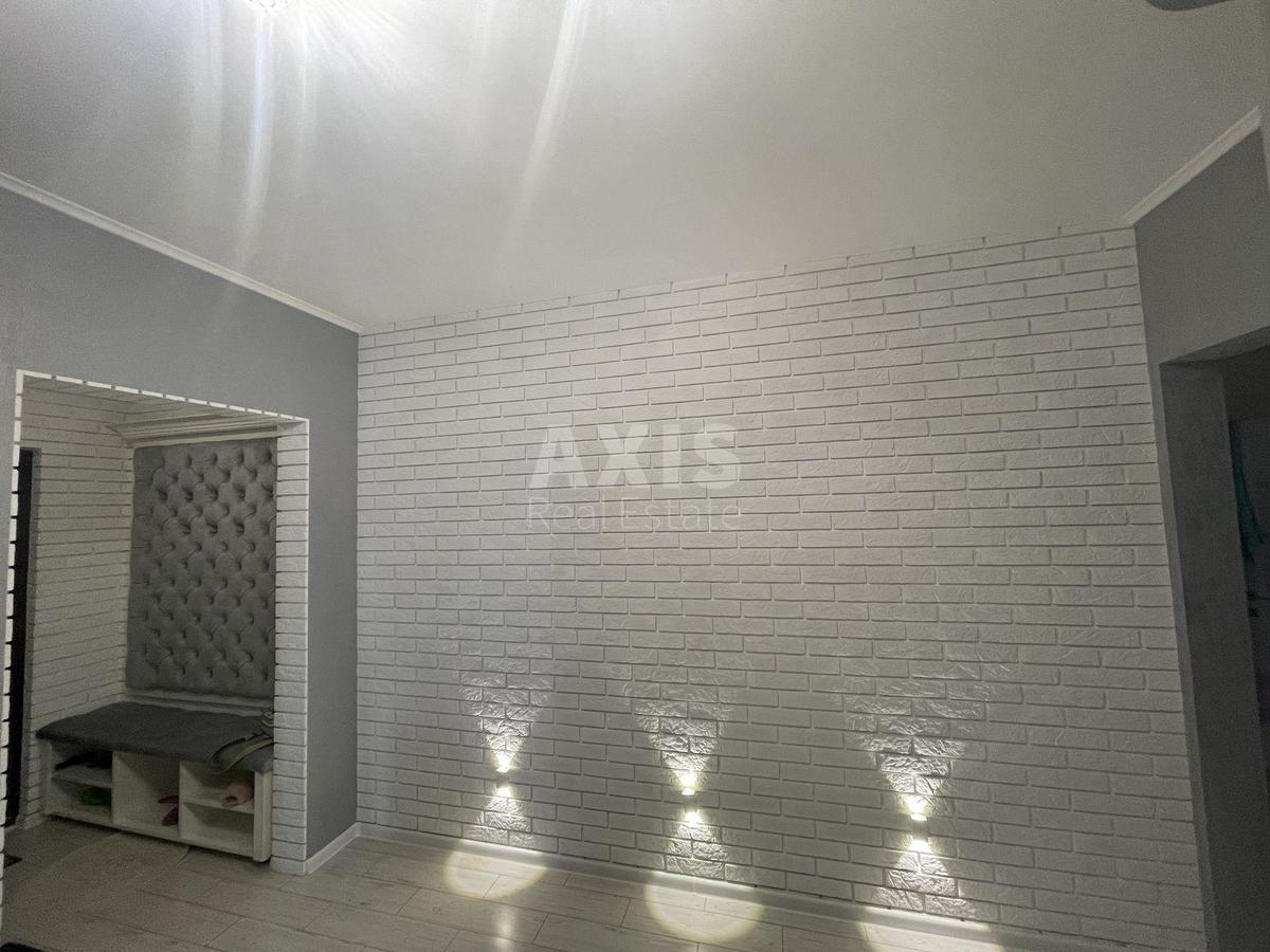 3k apartment vul. Urlivs'ka 383