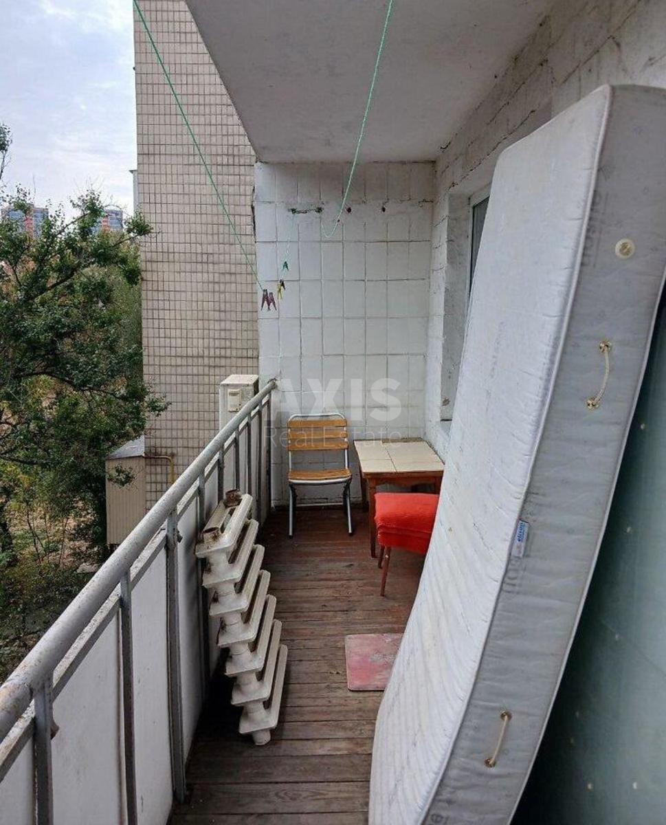 1k apartment vul. Petra Kalnyshevs'kogo 36