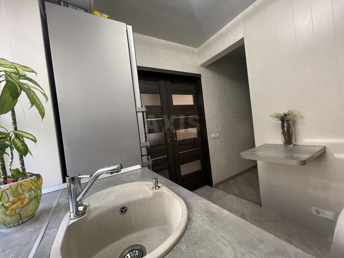 2k apartment vul. Mashynobudivna 244