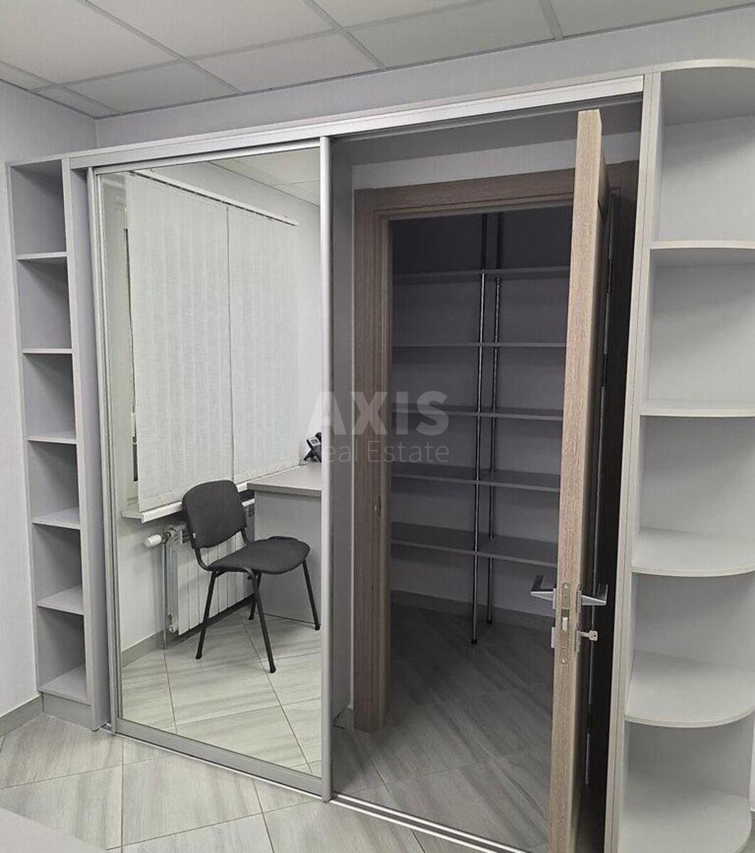 Office vul. Urlivs'ka 20, 105m2616822