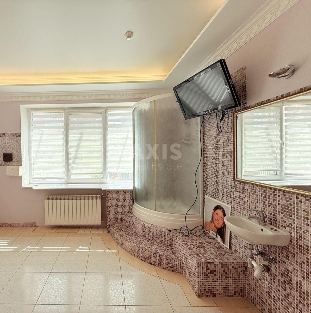 Trade object pr-t Volodimira Іvasyuka 4, 212m2617060