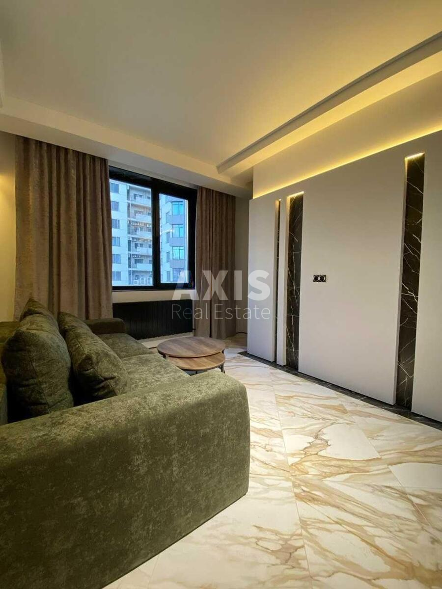 1k apartment vul. Dragomyrova Myhajla 14А4