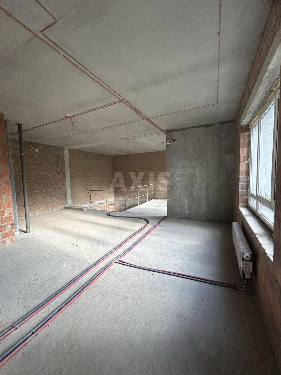 Service object vul. Zhyvopysna 3, 102m2576862