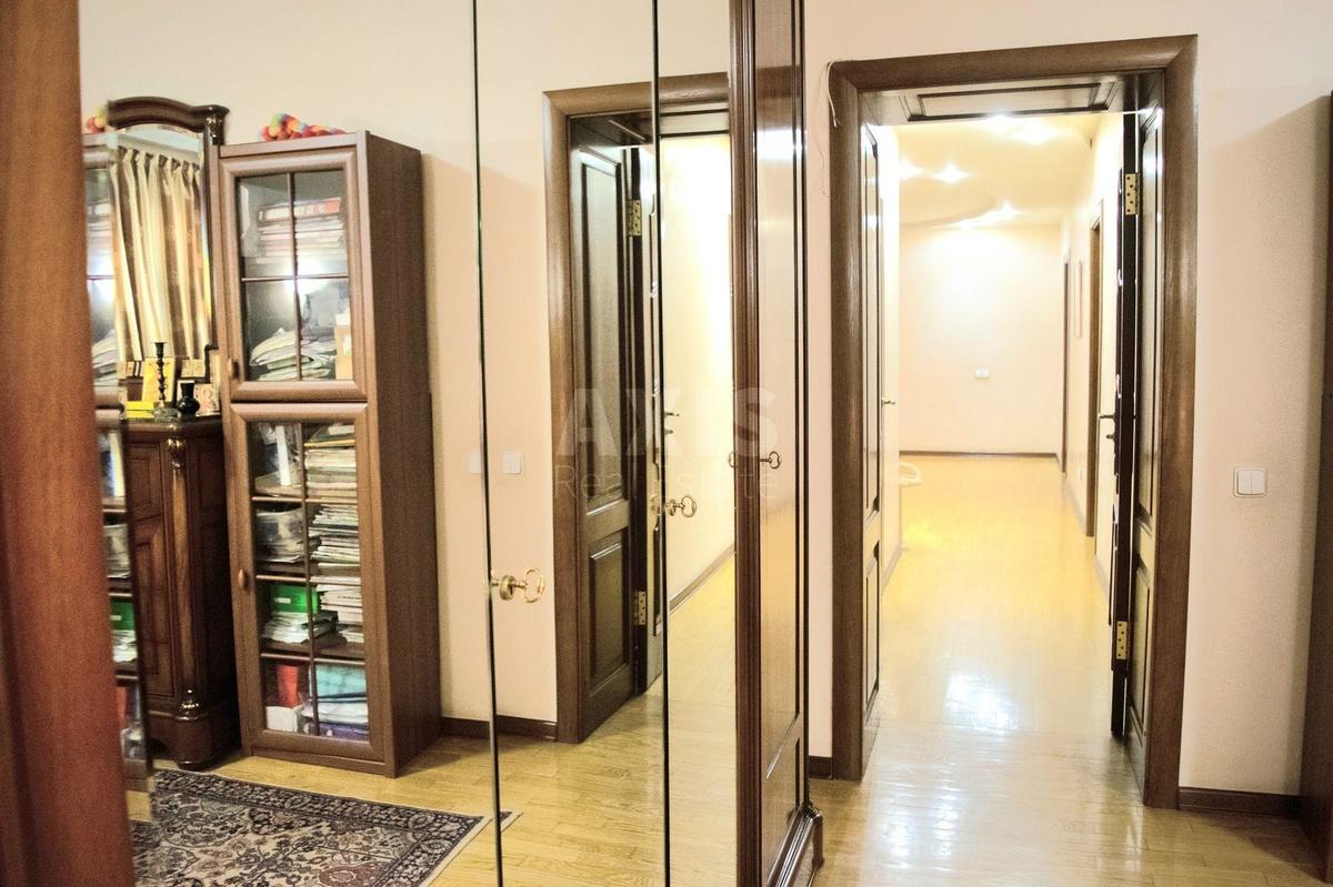 3k apartment vul. Tymoshenka Marshala 295