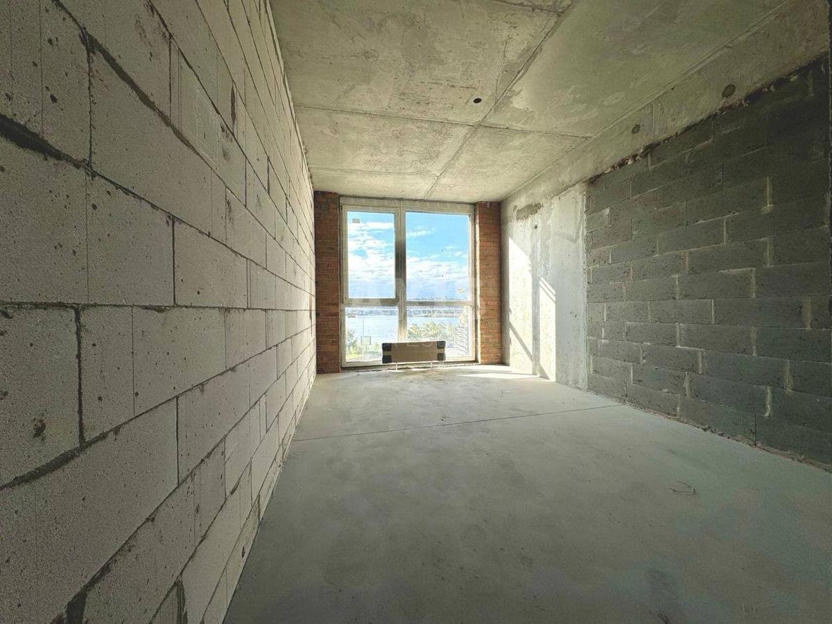 1k apartment nab. Dniprovs'ka 15