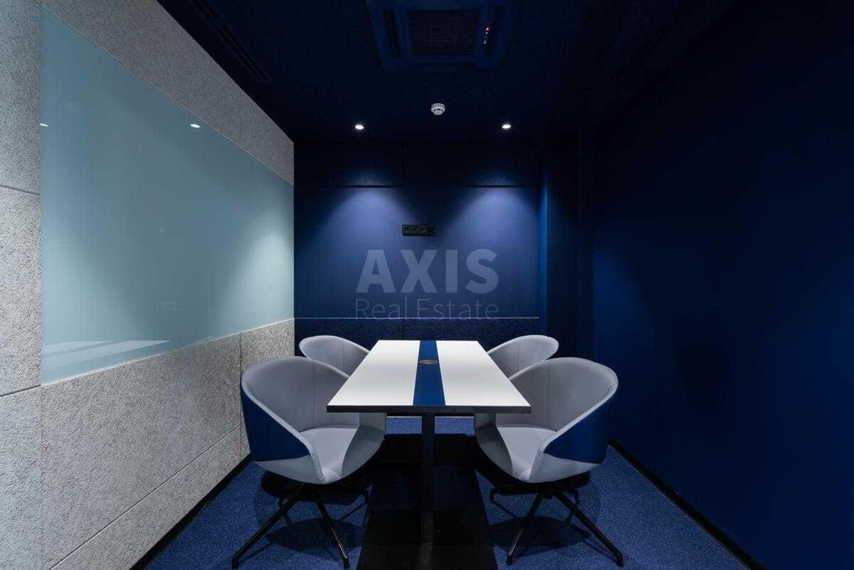 Office vul. Malevycha Kazymyra 86, 370m28