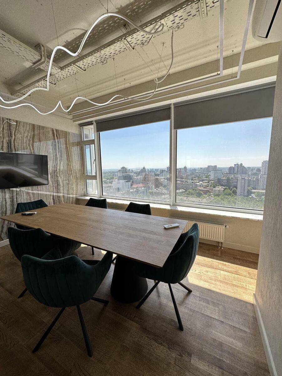 Office uzv. Klovs'kyj 7, 170m20