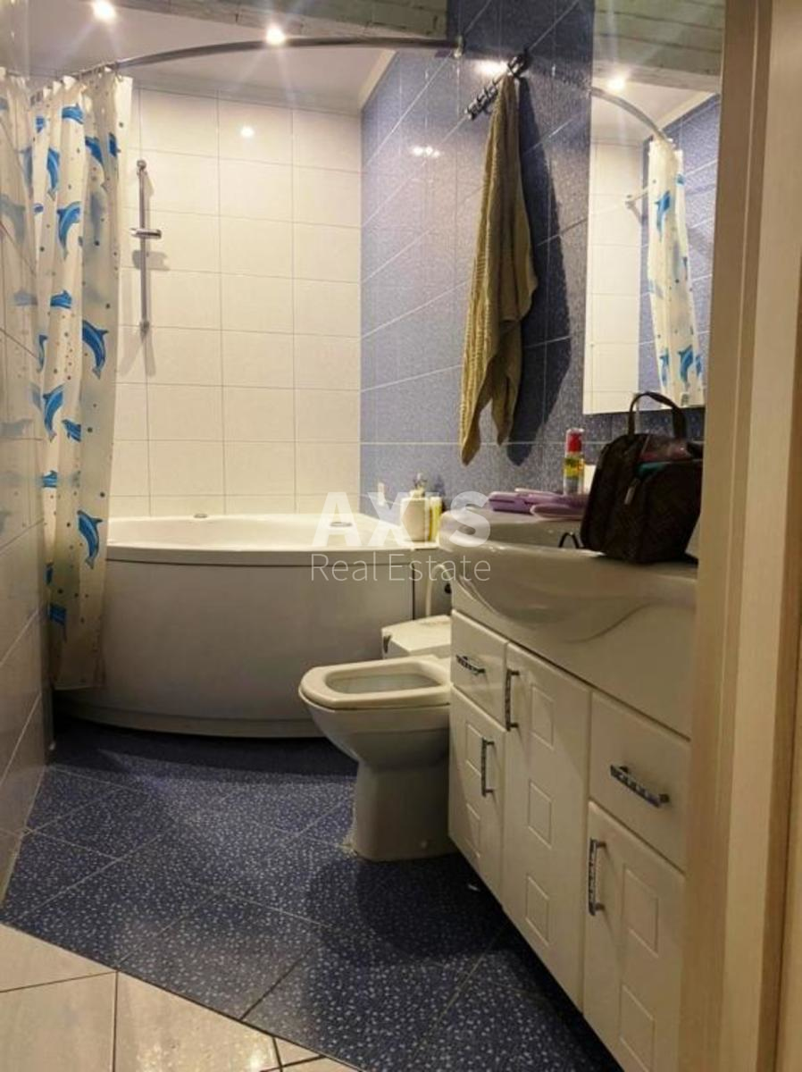 2k apartment vul. Saksagans'kogo 1213