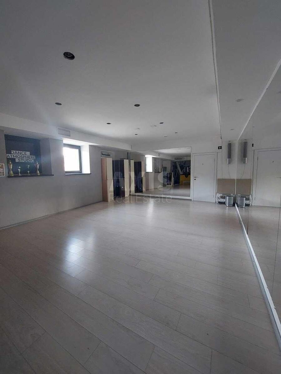 Trade object vul. Pryluzhna 6, 380m2586472