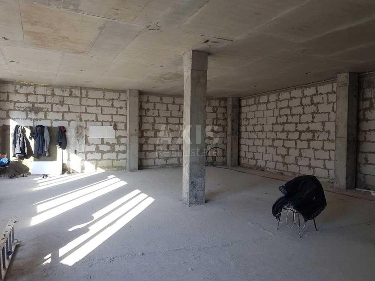 Trade object vul. Dragomanova 21, 136m27
