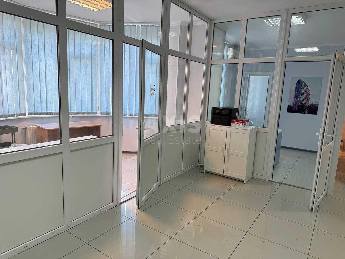 Офис бул. Леси Украинки 7А, 140м25880310