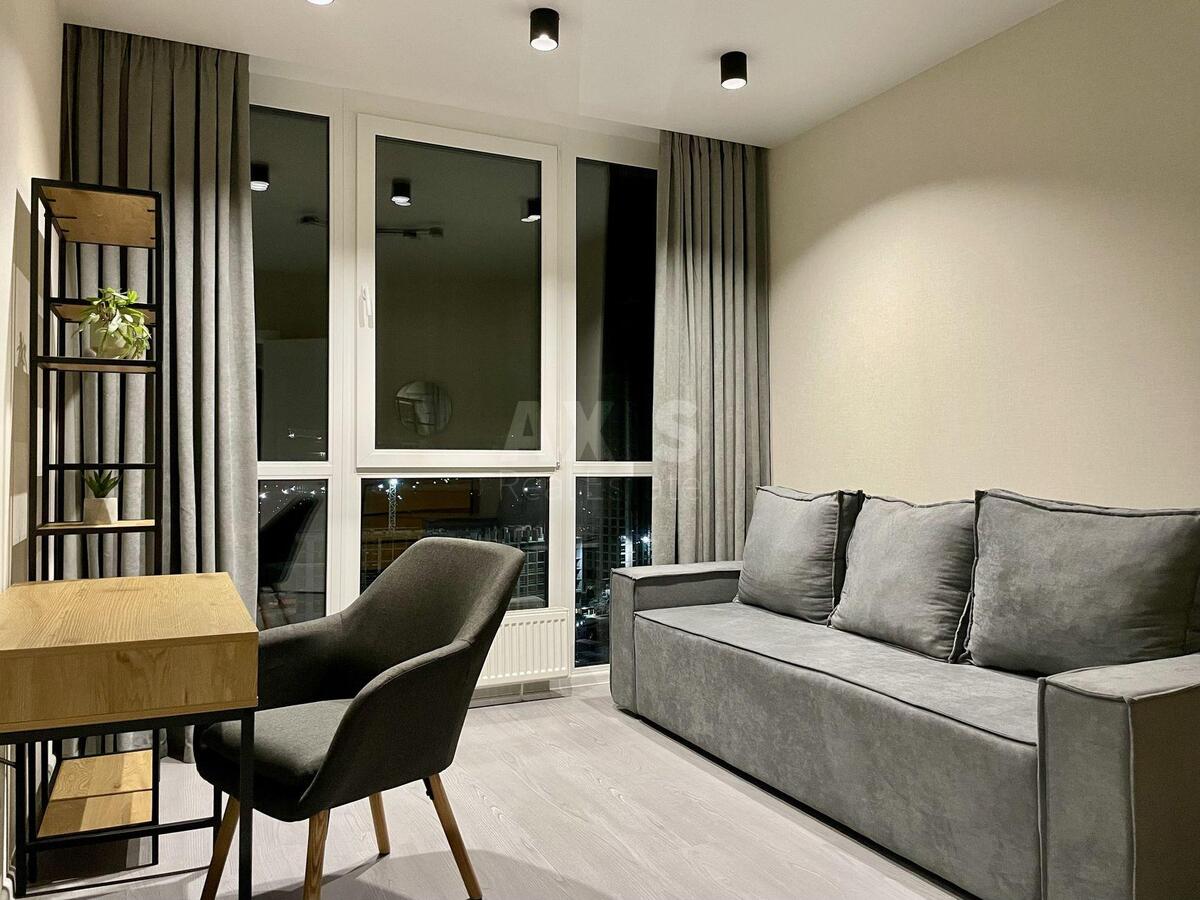 2k apartment vul. Pivnichno-Syrec'ka 20