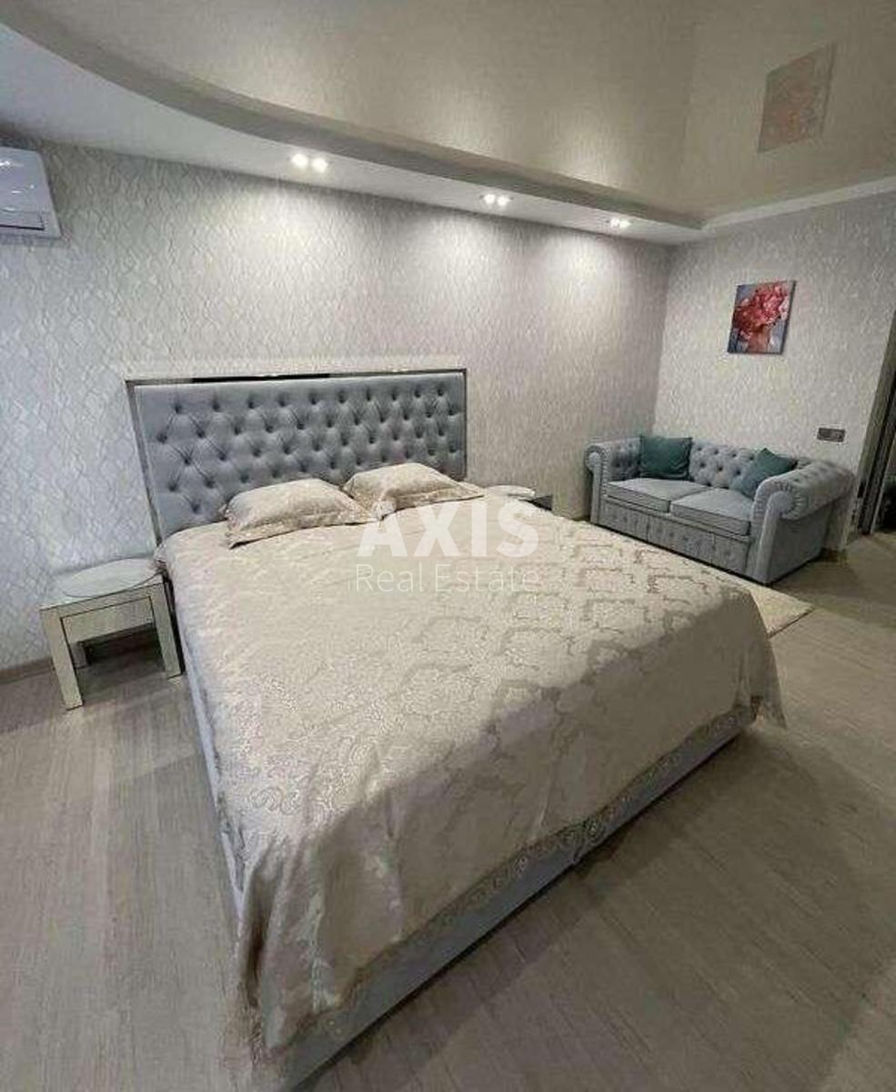 1k apartment vul. Serafymovycha 171