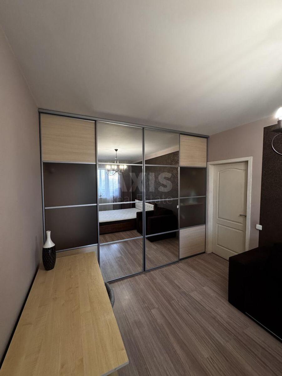 2k apartment pr-t Glushkova Akademika 412