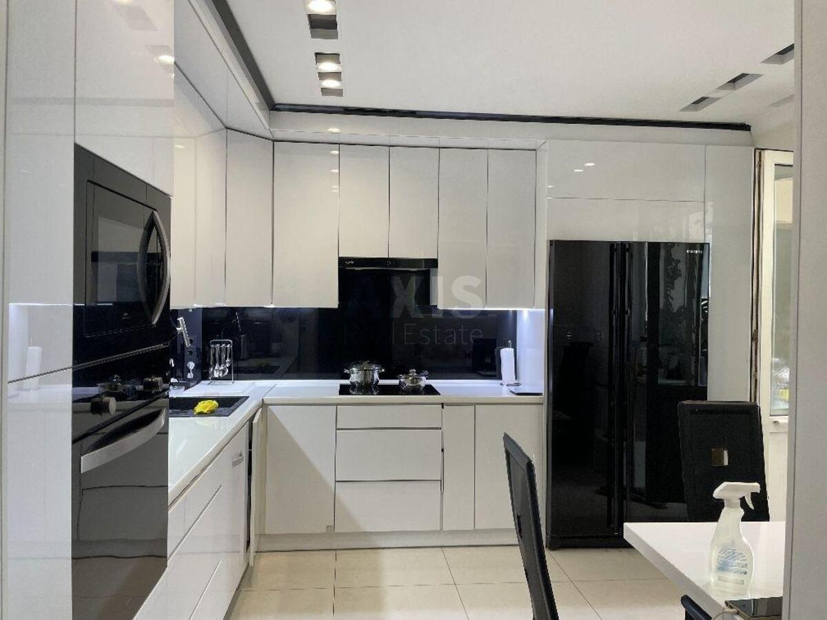 3k apartment vul. Myloslavs'ka 47А