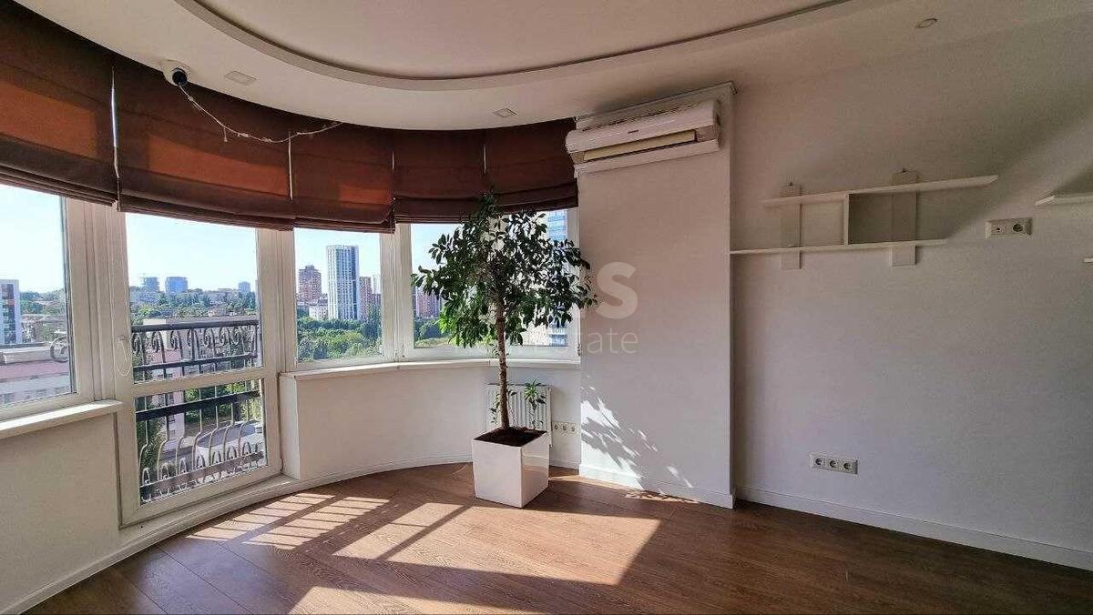 1k apartment vul. Chornovola V'jacheslava 271