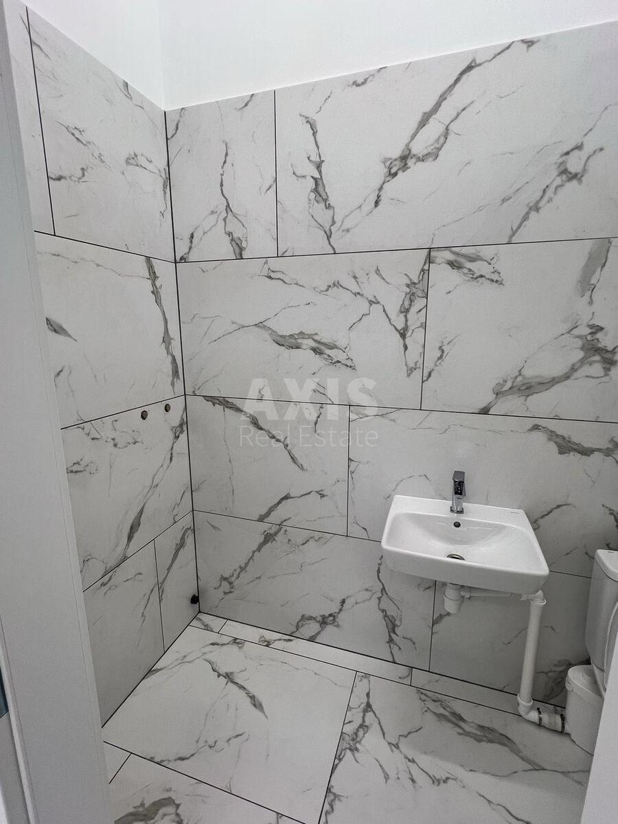 Trade object vul. Myhajla Maksymovycha 24, 20m22