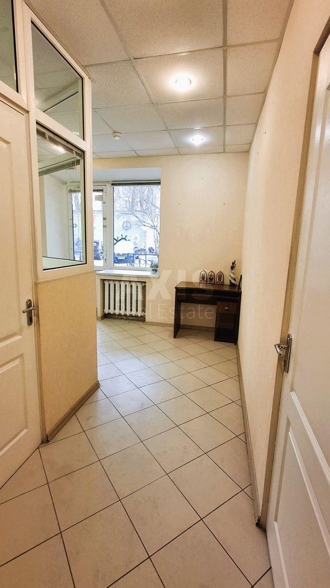 Office prov. Ipsylantijevs'kyj 3, 95m210
