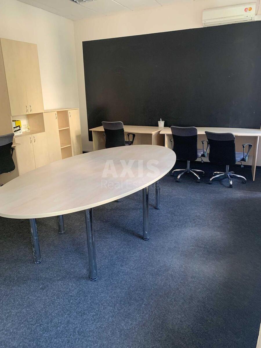 Office vul. Instytuts'ka 24/7, 70m2598598