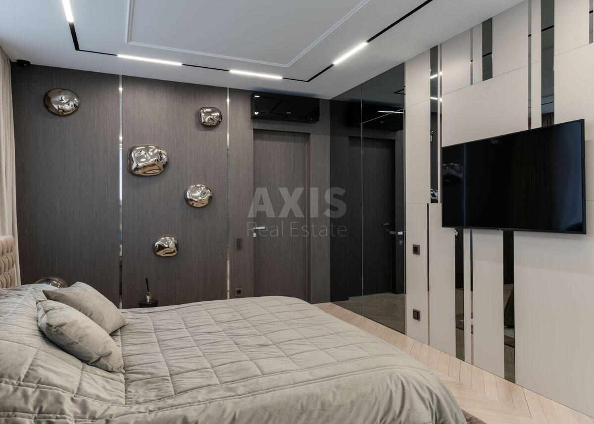 3k apartment vul. Dragomyrova Myhajla 11Б7