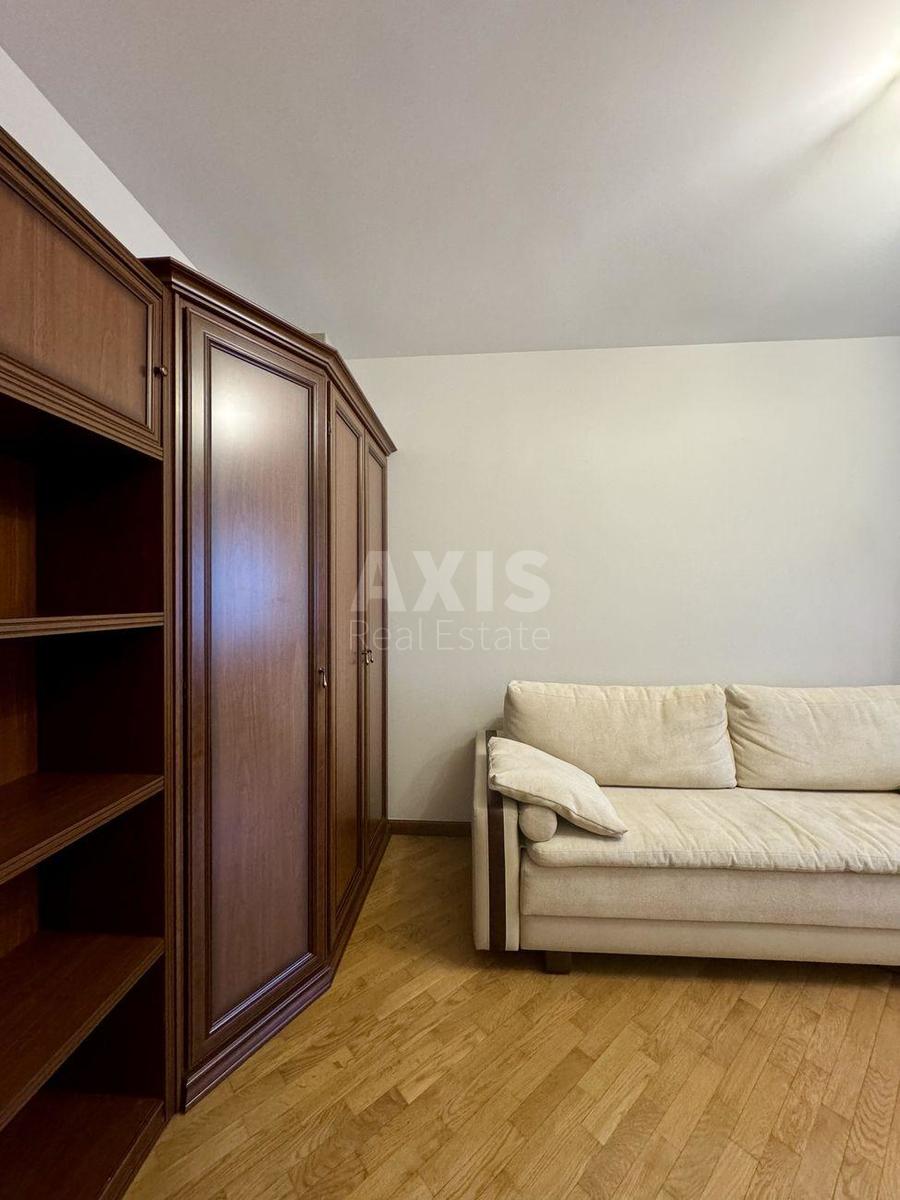 4k apartment vul. Knjazhyj Zaton 118