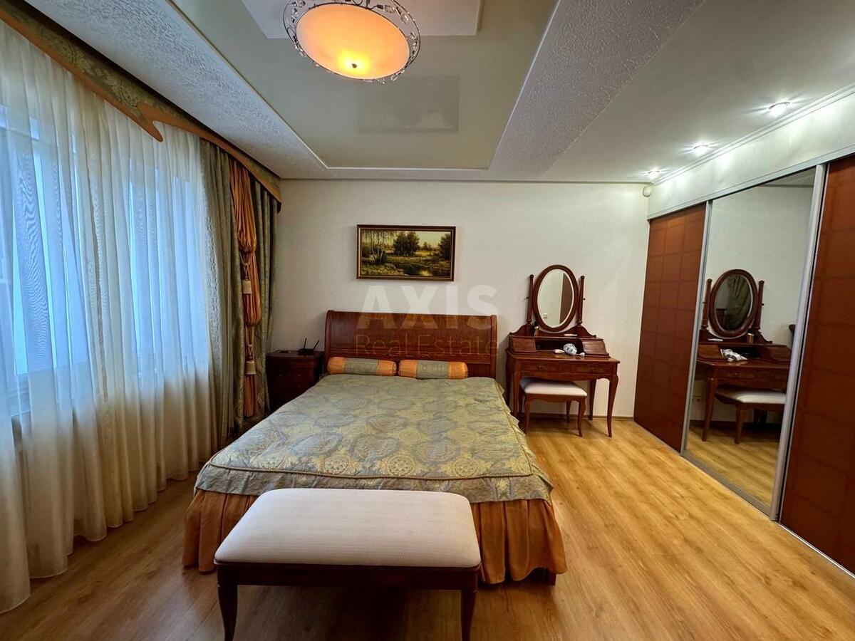 4k apartment vul. Dragomanova 31610101