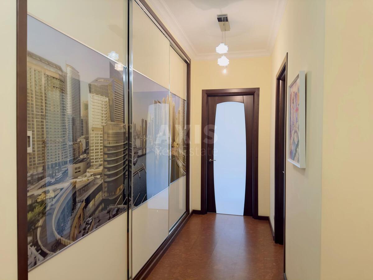 4k apartment vul. Tolstogo L'va 39610331